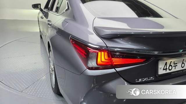Lexus ES300h 7th generation id 4384785 из Кореи 15