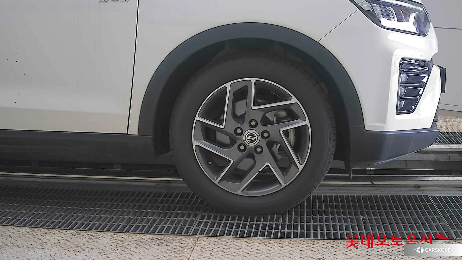 SsangYong Tivoli id 4498462 из Кореи 15