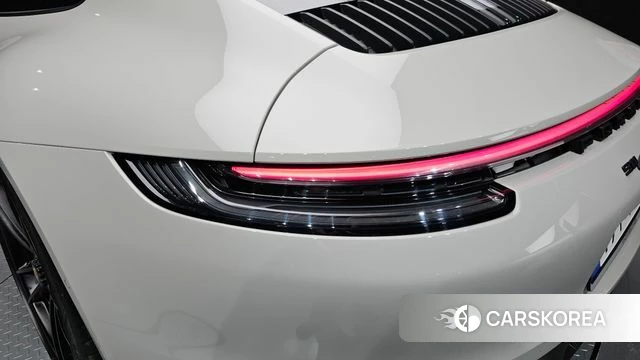 Porsche 911(992) id 4223795 из Кореи 15