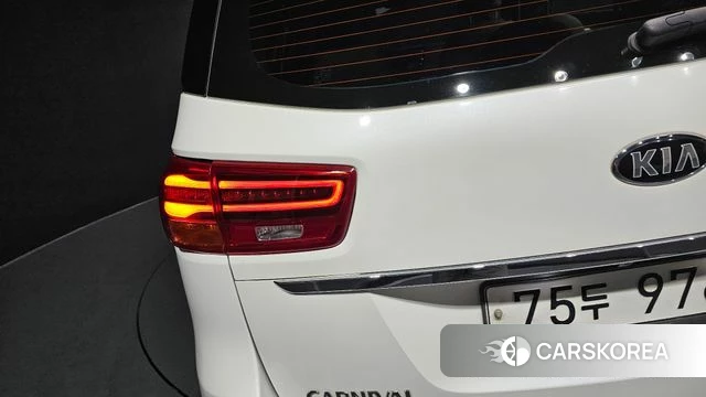 Kia The New Carnival id 4587301 из Кореи 15