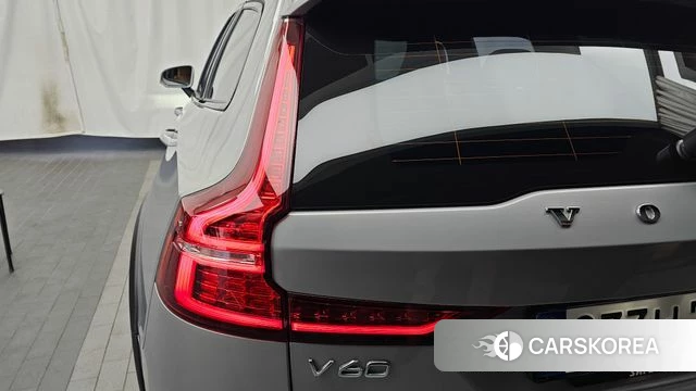 Volvo V60 Cross-Country 2nd Generation id 4540172 из Кореи 15