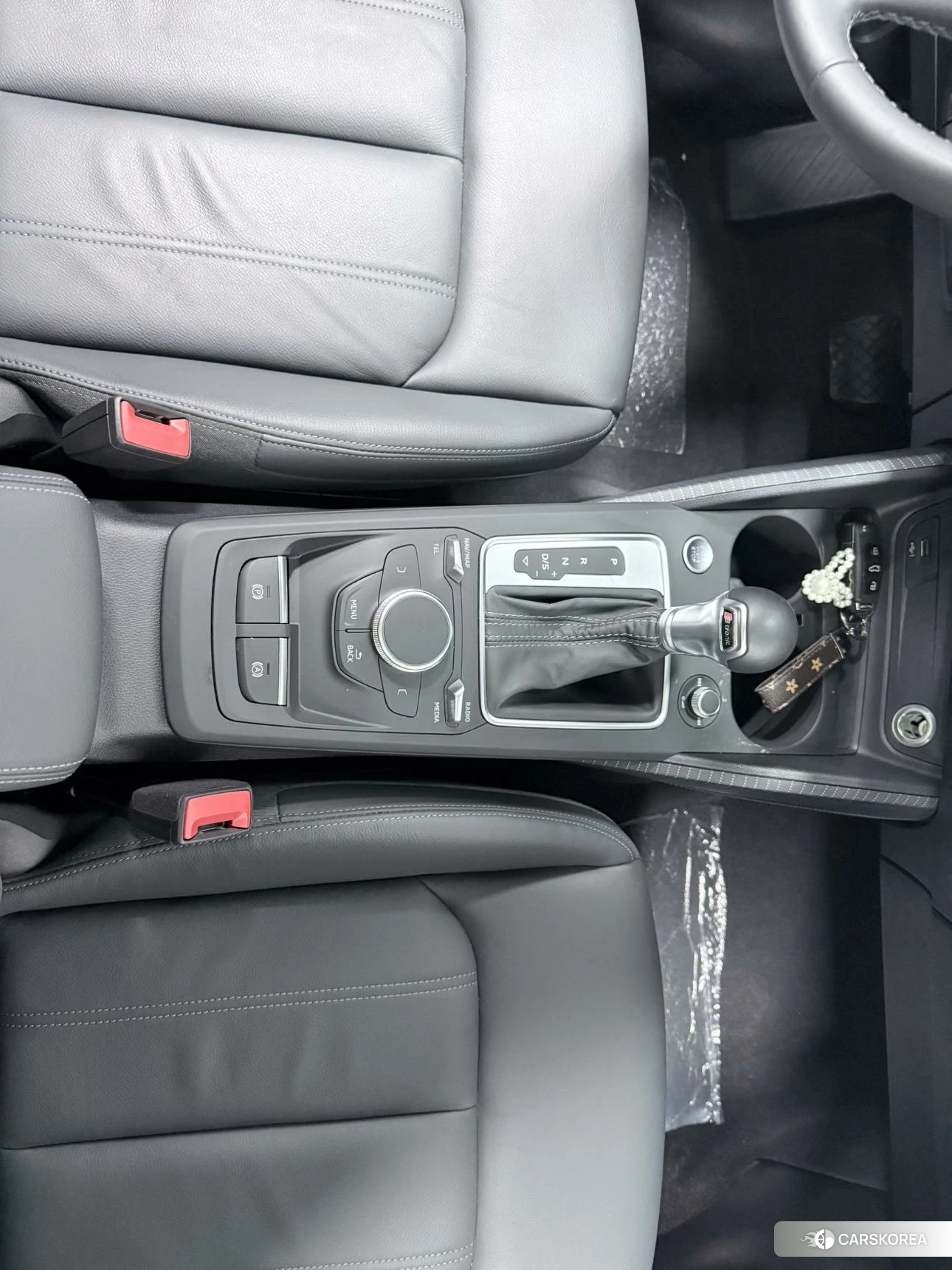 Audi Q2L id 4473468 из Китая 15