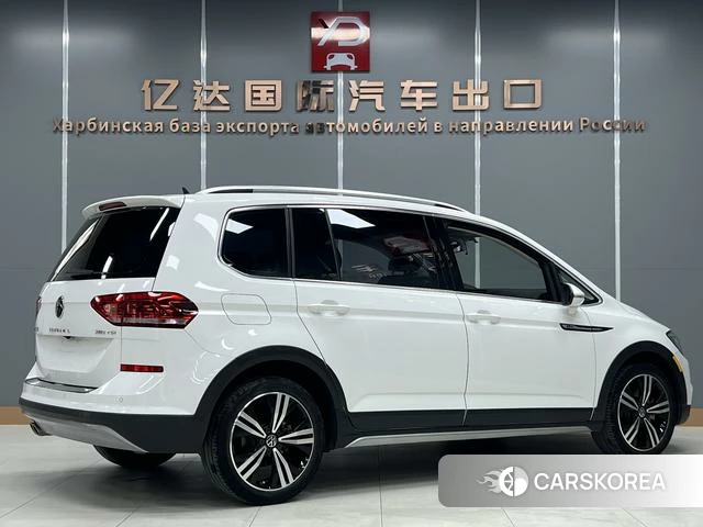 Volkswagen Touran L id 4278713 из Китая 15