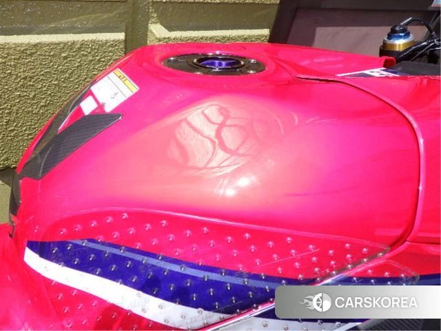 Honda CBR1000RR-R FIREBLADE SP id 3950005 из Японии 15