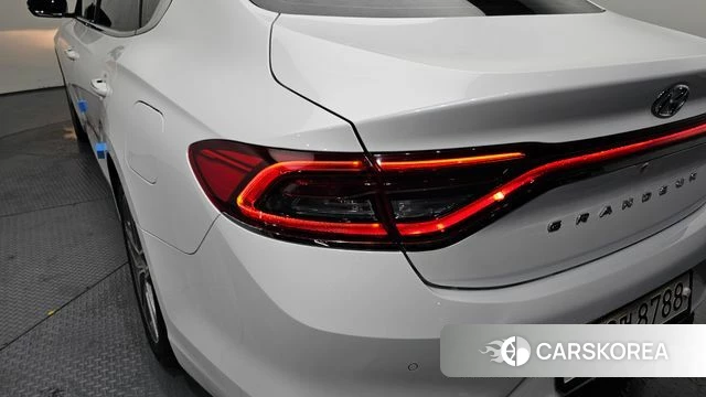 Hyundai Grandeur IG id 4351349 из Кореи 15
