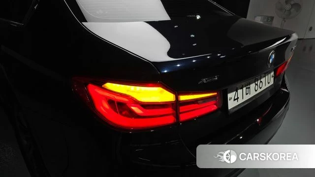 BMW 5 Series (G30) id 4286132 из Кореи 15