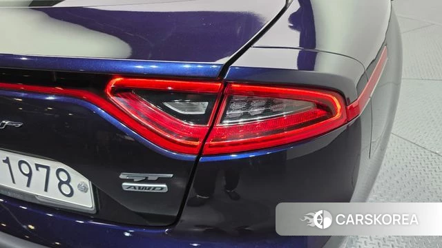 Kia Stinger id 4850070 из Кореи 15