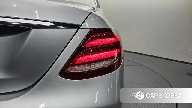 Mercedes-Benz E-Class W213 id 4357085 из Кореи 15