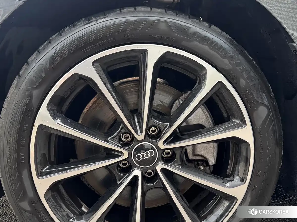 Audi A5L id 4654973 из Китая 15