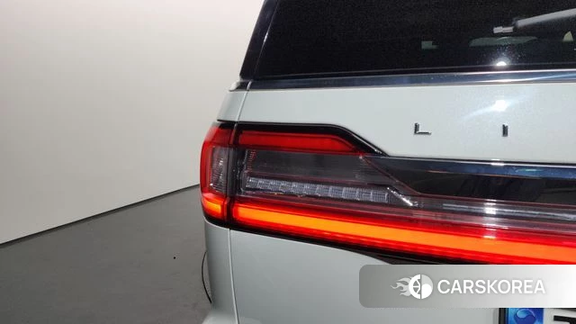 Lincoln Navigator 4th generation id 4344490 из Кореи 15