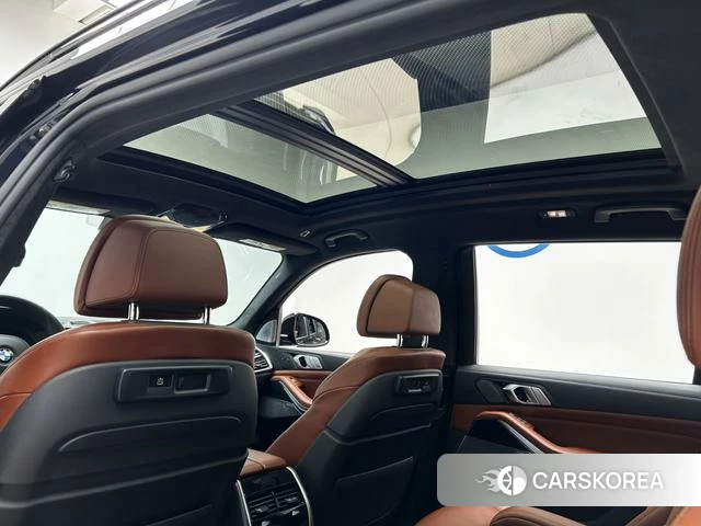 BMW X7 id 4278921 из Китая 15