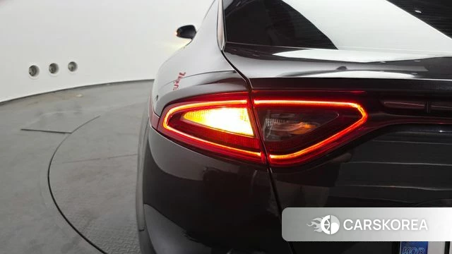 Kia Stinger id 4385104 из Кореи 15