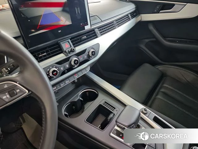Audi A4L id 4348939 из Китая 15