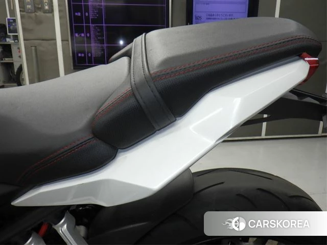 Honda CBR650R id 3947020 из Японии 15