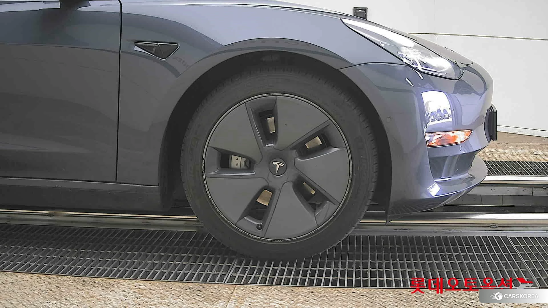 Tesla Model 3 Long Range id 3881982 из Кореи 15