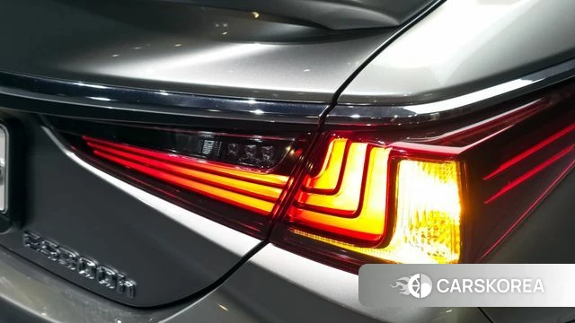 Lexus ES300h 7th generation id 4407980 из Кореи 15