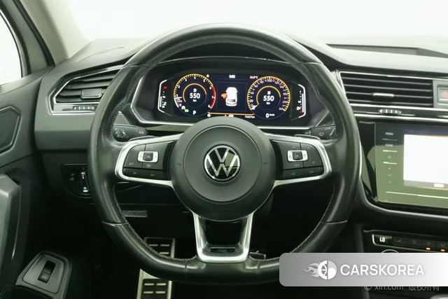 Volkswagen Tiguan L id 4307187 из Китая 15