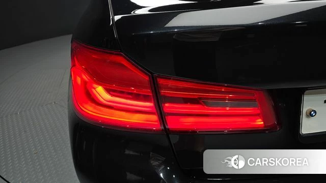 BMW 5 Series (G30) id 4568668 из Кореи 15