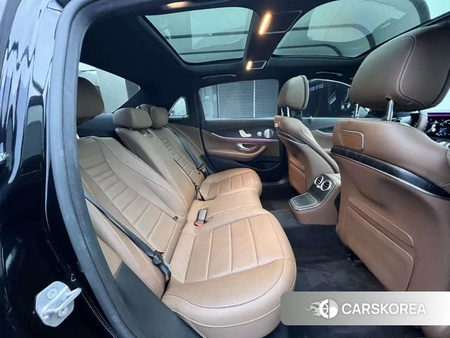 Mercedes-Benz E-class id 4236370 из Китая 15