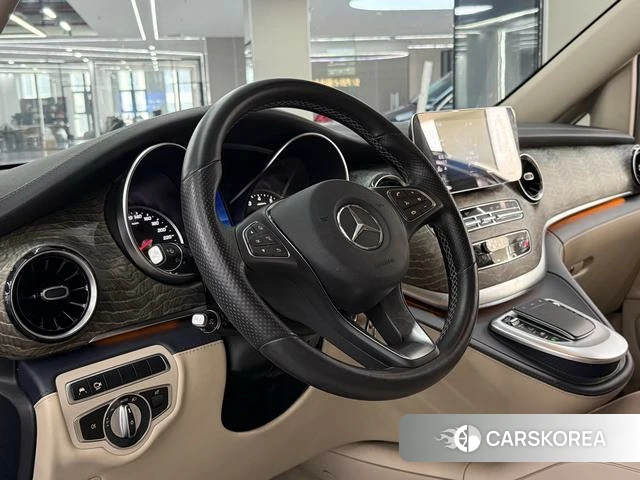 Mercedes-Benz V-class id 4260100 из Китая 15