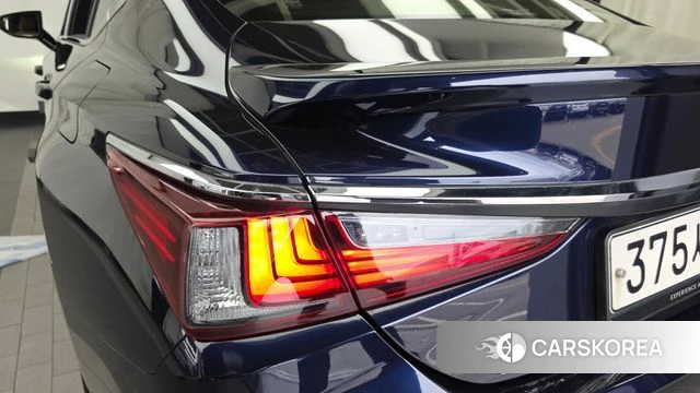Lexus ES300h 7th generation id 4793843 из Кореи 15