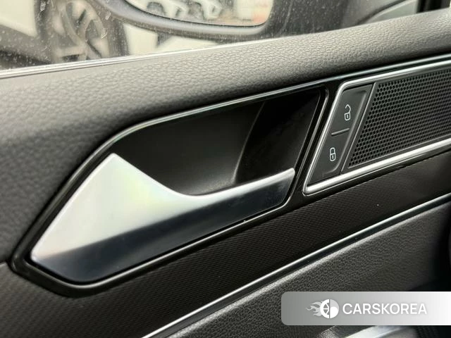 Volkswagen Magotan id 4394135 из Китая 15