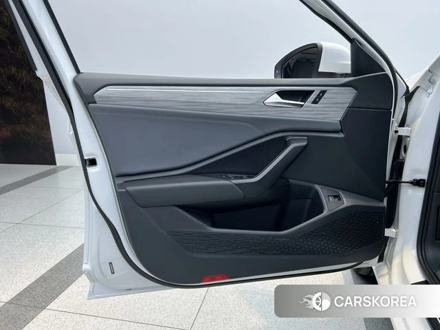 Volkswagen Sagitar id 4328788 из Китая 15