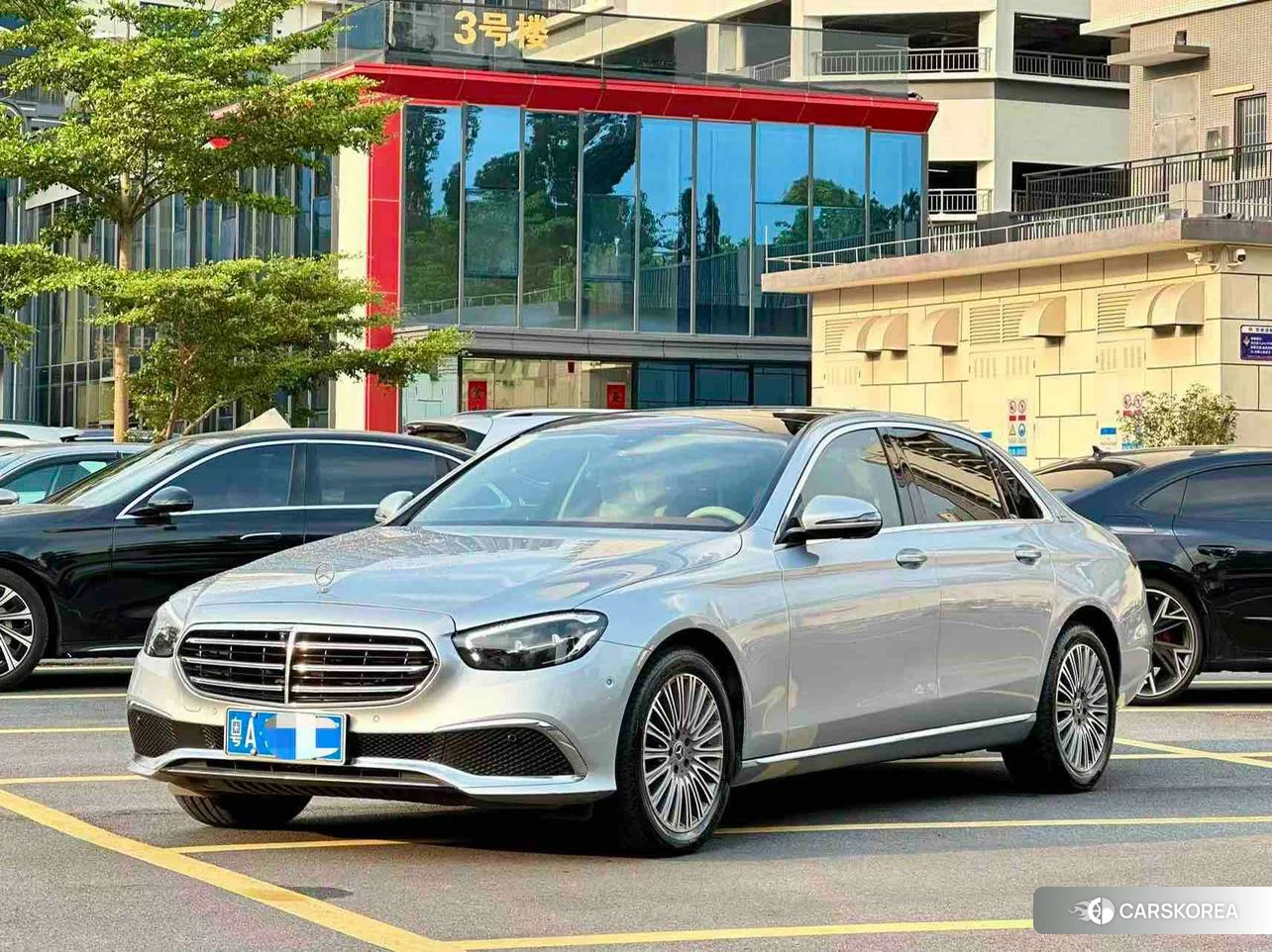 Mercedes-Benz E-class id 4512892 из Китая 15
