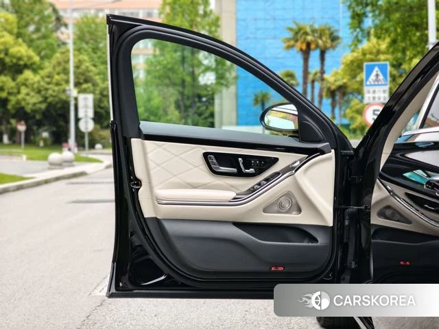 Mercedes-Benz Maybach S-class id 4210994 из Китая 15