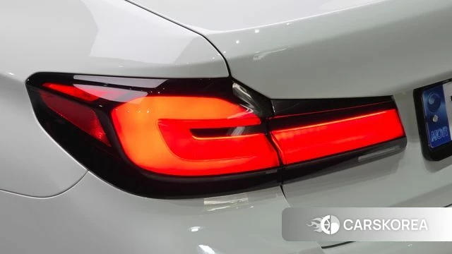 BMW 5 Series (G30) id 4361057 из Кореи 15