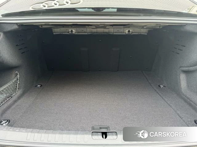 Audi A6L id 4190487 из Китая 15