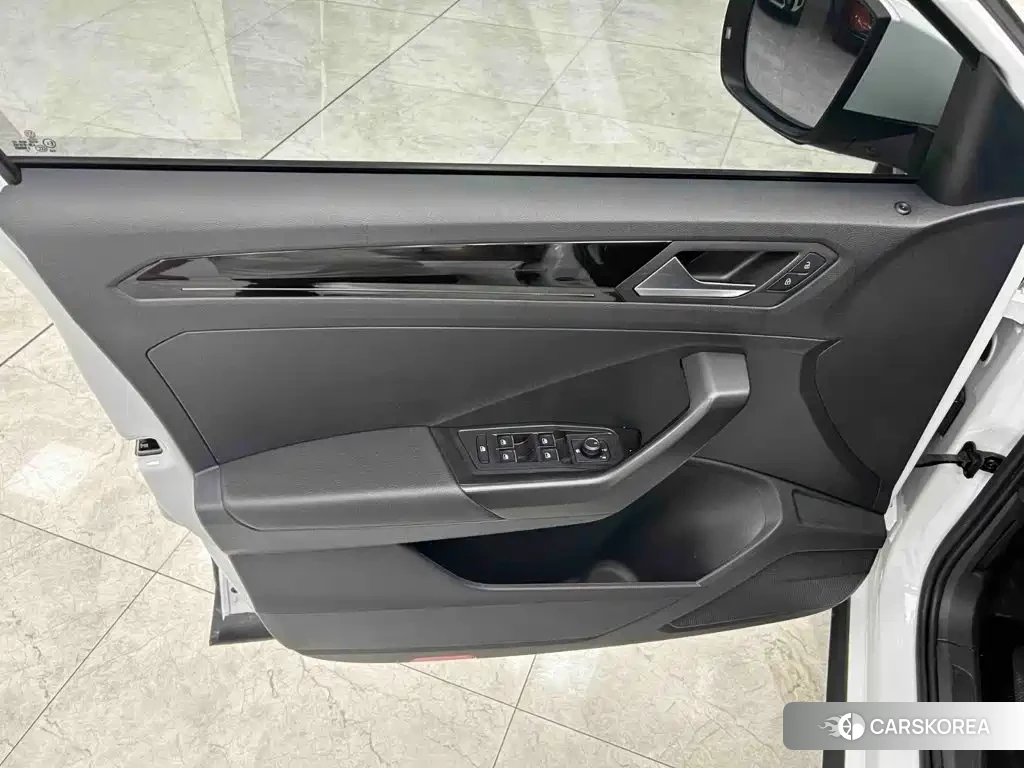 Volkswagen T-Roc id 4655180 из Китая 15