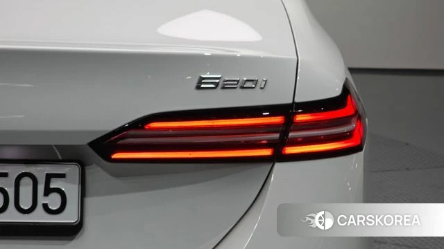 BMW 5 Series (G60) id 4630461 из Кореи 15