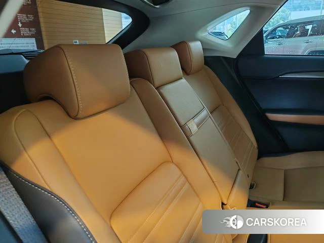 Lexus NX id 4262354 из Китая 15