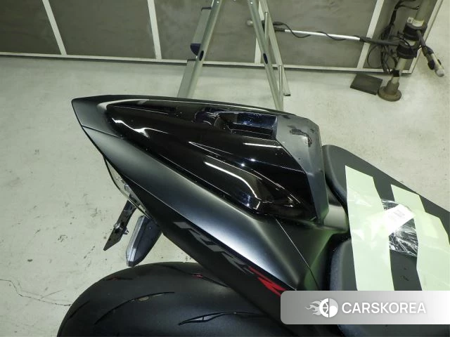 Honda CBR1000RR-R FIREBLADE SP id 4229661 из Японии 15