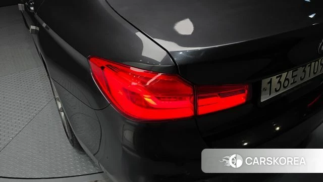 BMW 5 Series (G30) id 4324976 из Кореи 15
