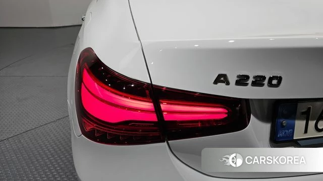 Mercedes-Benz A-Class W177 id 4266629 из Кореи 15