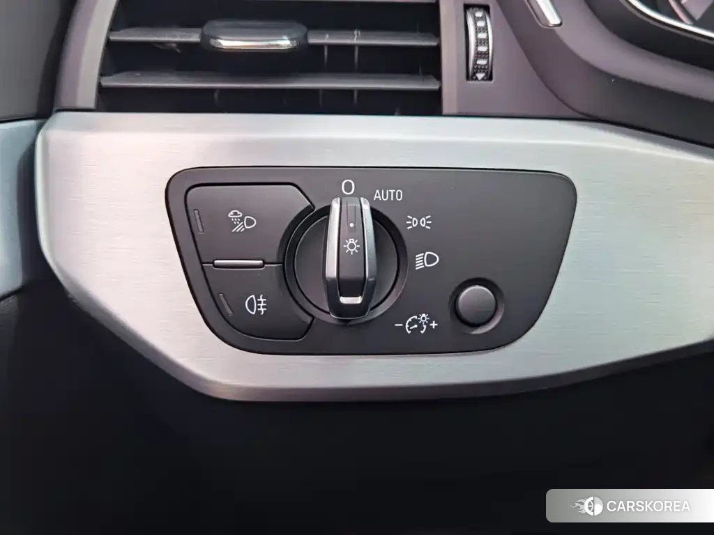 Audi A4L id 4654974 из Китая 15