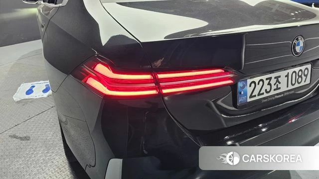 BMW 5 Series (G60) id 4222807 из Кореи 15