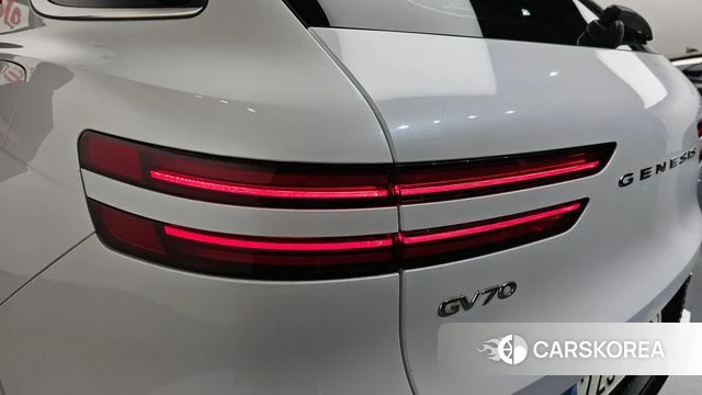 Genesis GV70 id 4194494 из Кореи 15