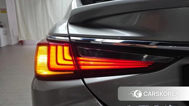 Lexus ES300h 7th generation id 4666719 из Кореи 15
