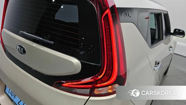 Kia Soul Booster EV id 4356650 из Кореи 15