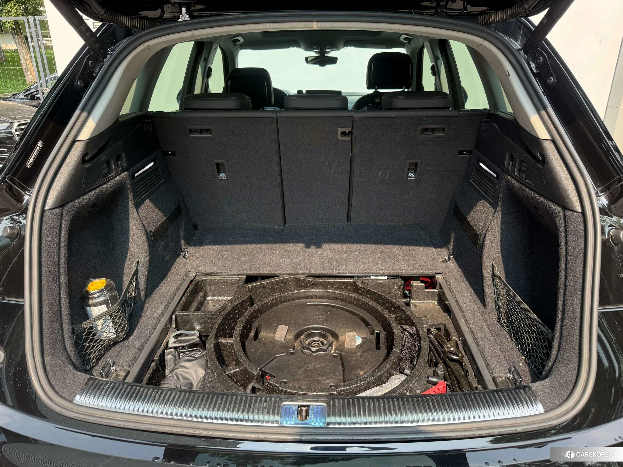 Audi Q5L id 4440952 из Китая 15