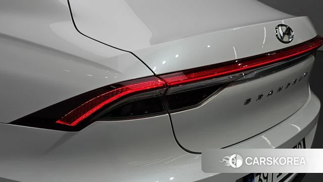 Hyundai The New Grandeur IG Hybrid id 4651707 из Кореи 15