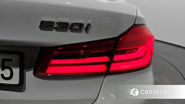 BMW 5 Series (G30) id 4713463 из Кореи 15