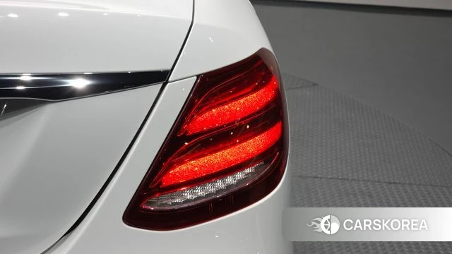 Mercedes-Benz E-Class W213 id 4557638 из Кореи 15
