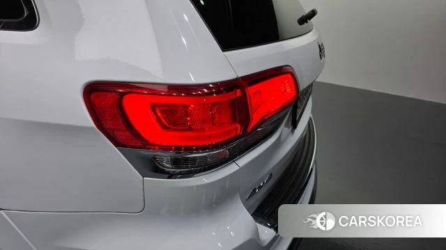 Jeep Grand Cherokee id 4225257 из Кореи 15