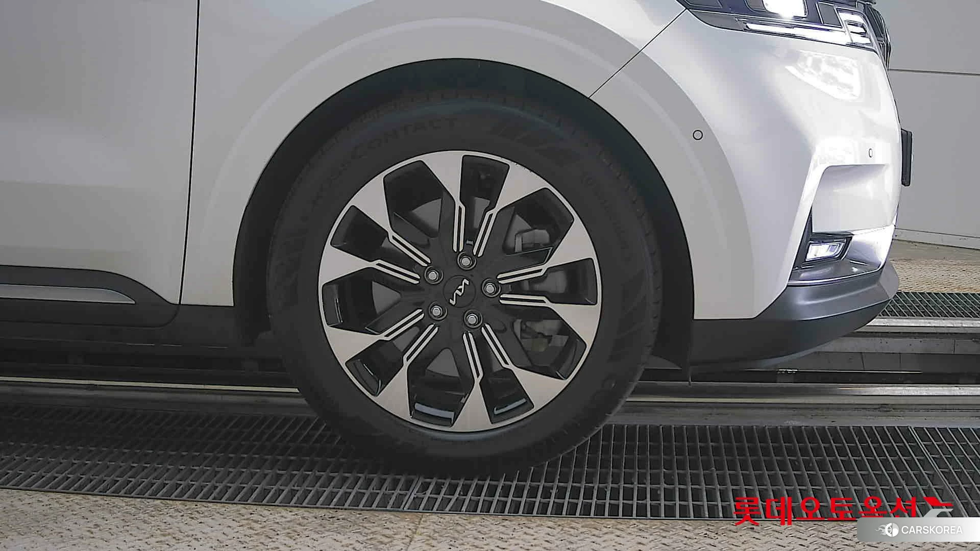 Kia Carnival id 4347371 из Кореи 15