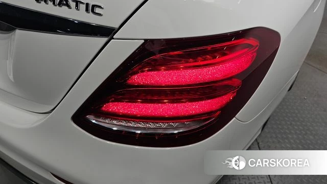 Mercedes-Benz E-Class W213 id 4708566 из Кореи 15
