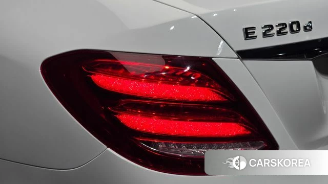 Mercedes-Benz E-Class W213 id 4568359 из Кореи 15